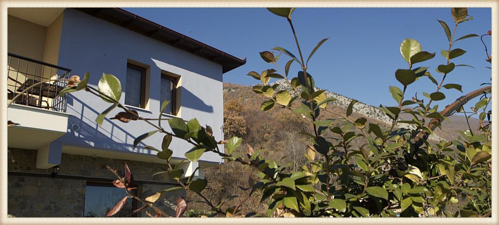 Voreas Hotel Loutraki  Exterior photo
