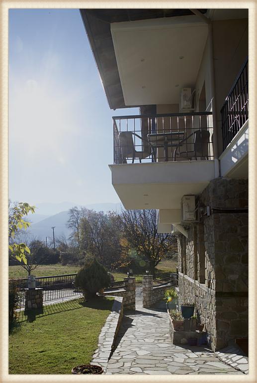 Voreas Hotel Loutraki  Exterior photo